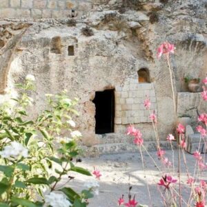 Christian Ganiere Instagram - He has Risen. I love my Lord and Savior and I'm so Grateful for all he did for me and for my family and for everyone. Happy Easter. My you all have a Blessed Day.
.
.
#easter #happyeaster #christian #sabbath #holydays #heisrisen #lds #familiesareforever #familiesareforever❤️