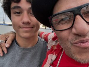 Christian Hosoi Instagram - I AM BLESSED BEYOND MEASURE ❤️ 
I LOVE YOU SON @endless_hosoiofficial 🤙😇

#hosoisauceoftheday 🙏🏽 “Give, and it will be given to you: good measure, pressed down, shaken together, and running over will be put into your bosom. For with the same measure that you use, it will be measured back to you.””
‭‭Luke‬ ‭6‬:‭38 ❤️✝️❤️