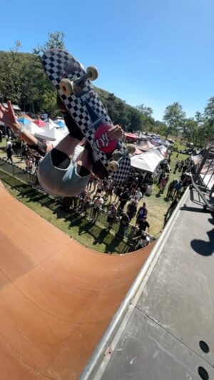 Christian Hosoi Instagram - JADA @jada_warddd ENDED THE LAST DEMO ON DAY ONE @bornfreeshow W/ LANDING HER 4th EVER 540!!!!! CONGRATS JADA!!!!!!! 🤙🤩 TEAM HOSOI REPRESENT @hosoiskateboards