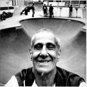 Christian Hosoi Instagram - SINCERE CONDOLENCES TO THE WHOLE CESINHA FAMILIA AND FRIENDS… 🙏🏽✝️🙏🏽 I HAVE KNOWN CESINHA THE LONGEST FROM BRASIL… MEETING HIM WHEN HE GOT A JOB AT MARINA SKATEPARK AND BECAME CLOSE FRIENDS AND EVENTUALLY COMING TO BRASIL BY HIS AND BRUNO (RIP) INVITATION TO BRASIL AND I IMMEDIATELY FELL IN LOVE WITH YOUR COUNTRY AND PEOPLE LIKE UOU SAID I WOULD!!! ❤️✝️❤️ REST EASY CESINHA AND AND I AM HONORED TO HAVE CALLED YOU MY FRIEND FOR OVER 40YEARS… WE RIPPED ANYTHING AND EVERYTHING FROM DAY ONE!!! YOUR CONTRIBUTION TO SKATEBOARDING IN BRASIL WILL NEVER BE FORGOTTEN BY ME. ❤️❤️❤️ OBRIGADO CESINHA 🙏🏽🙏🏽🙏🏽