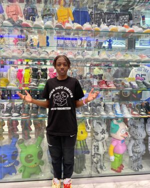 Christian Isaiah Instagram - Swipe to see my weekend in Vegas @sneakercon #photodump