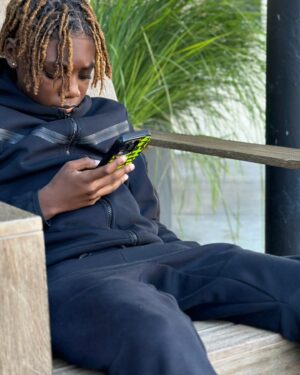 Christian Isaiah Instagram - Sunday Vibe ……Chill mode! #beverlyhills #rodeo #vibes #sunday #relax #instsgood #influencer #explorepage #teenmodel  #vanityfairmagazine  #essence #youngking #bbygoat🐐💙