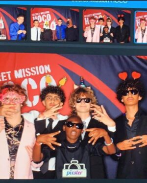 Christian Isaiah Instagram - HOCO 2022….. 💯👊🏾
#squad #hoco #homecoming #party #vibes #friends #fun #highschool