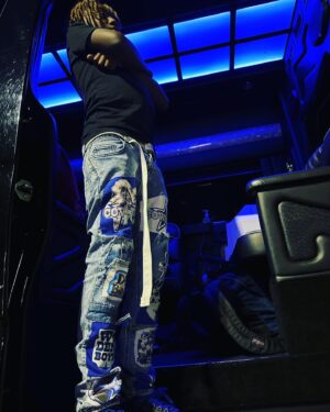 Christian Isaiah Instagram - I had a blast for my 15th bday !  Join my mydas community (link in bio) for an exclusive look at what went down for my 15 th Bday.
📸 : @_.lolitass._ 

Shirt: @hm 
Jeans: @shelikemyjeans 
Shoes:  off white2s
Belt :  @off____white 

  #mydas #exclusive  #bts #community  #fans #sagitarius  #December #younking👑  #birthday #celebration #partybus #dallascowboys  #wedemboyz  #dallas  #cowboys