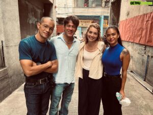 Christian Kane Instagram - I’m working so hard and having so much fun I forget to post all the excitement in #almostparadise I promise I’ll be better. Everyone in this picture is part of the family. Just missing Nonie here. Can’t wait to show you guys the new Season 2. @thelisabrenner @samrichelle @artacuna1 @buencaminoanthony @amazonfreevee @primevideo @officialdeandevlin @electricentertainmentofficial @almostparadisetv