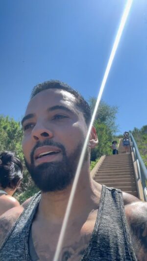 Christian Keyes Instagram - Got some good work in with @kareemgrimes today on the stairs… ✊🏾👑 #GetInvolved - See y’all later on our IG and #Tiktok live sessions.🙌🏾🔥