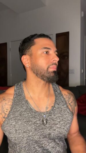 Christian Keyes Instagram - Huge thank you to everyone who pulled up to our Sunday IG live session #IAintWantNothing #BlackDontCrackSkinCare ✊🏾🤎