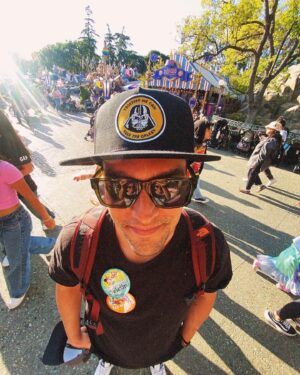 Christian McGaffney Instagram - De ayer, de parque, de cumple, de eclipse, de nada. 
.
🫶🏻