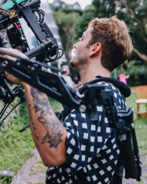Christian Monassa Instagram - Concentrou, rodou / Conferiu, deu tudo certo👽

📸@manoellamello