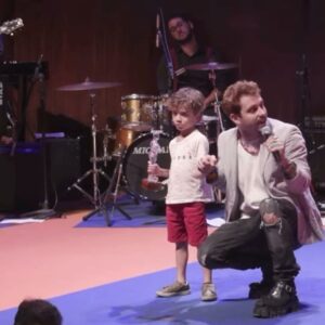 Christian Monassa Instagram - LIBRE in Marrakech venceu como Melhor Web Publicidade em 2022 no @riowebfest e eu gostaria realmente que, se vc leu até aqui, assistisse ao discurso deslizando para o lado o carrossel.

OBRIGADO a todos que se envolveram nesse projeto absolutamente desafiador filmado e fotografado no deserto de Marrocos; pq sem cada um de vcs isso não seria possível 🔥🖤 @marinaruybarbosa @ritapintoseabra @marcelloberg @priscilafilippo @zankersabrina @rachelemontellano @natharaujo @brumonteiros @marcelojarosz @renanspaiva @pedrosales_1 @krisna @goncaloasilva @film_in_ @yslbeauty