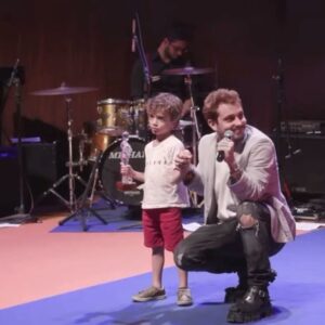Christian Monassa Instagram - LIBRE in Marrakech venceu como Melhor Web Publicidade em 2022 no @riowebfest e eu gostaria realmente que, se vc leu até aqui, assistisse ao discurso deslizando para o lado o carrossel.

OBRIGADO a todos que se envolveram nesse projeto absolutamente desafiador filmado e fotografado no deserto de Marrocos; pq sem cada um de vcs isso não seria possível 🔥🖤 @marinaruybarbosa @ritapintoseabra @marcelloberg @priscilafilippo @zankersabrina @rachelemontellano @natharaujo @brumonteiros @marcelojarosz @renanspaiva @pedrosales_1 @krisna @goncaloasilva @film_in_ @yslbeauty