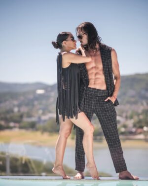 Christian Sancho Instagram - Sesión de fotos que quedó del verano con Sancho y Muriega para Caras…

#sesiondefotos #caras #verano #summer2024 #carlospaz #revistacaras