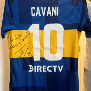Christian Sancho Instagram - ✨Disfrutando el Camino✨

A veces Dios, la vida y el Universo te ponen en lugares deseados y te regalan momentos de Gratitud y Felicidad.

Y eso fue lo que pude vivir junto a @cavaniofficial21 
Que gustazo tuvimos con mi familia de conocerte y compartir un día tan maravilloso junto a vos y toda la familia.

Humilde, Generoso, Agradecido, Líder altamente positivo con una sabiduría Inmensa…un crack dentro y fuera de la cancha!

 Gracias por la charla y por ese almuerzo en familia que nos regalaron junto a @ferguly78 en un momento de tanta valoración y tanto aprendizaje en mi vida.

 Gracias a vos y a toda la gente de @bocapredio por recibirnos con tanta generosidad y hacer que ese día sea un día inolvidable para nosotros.

 Y fundamentalmente, Muchas gracias por habernos encontrado en el Camino y por tu buena energía!

Por muchos momentos más así y muchos flechazos más 🙌🏹⚽️