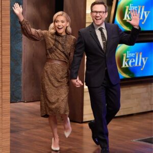 Christian Slater Instagram - Loved starting the day as @livekelly co-host. Always so much fun!! I'm hosting again tomorrow, don't miss guests Kyra Sedgwick and Josh Radnor @abcnetwork #livewithkelly