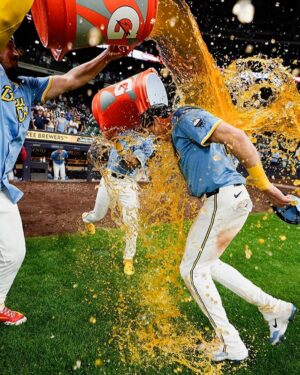 Christian Yelich Instagram - Low key weekend at 🏠

Even took a cooler to the face from @headhunjoe