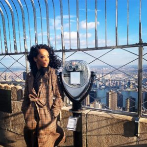 Christiani Pitts Instagram - Pretending it wasn’t -20 on top of New York City with @nightline ♥️🦍♥️🦍♥️ Anything for Kiko