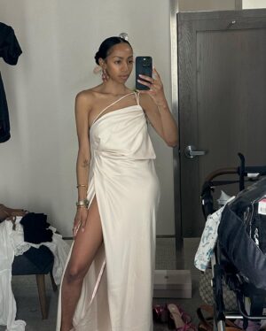 Christiani Pitts Instagram - 🖤💡🖤 March Madness