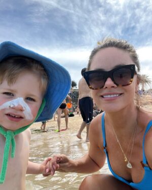 Christie Whelan Browne Instagram - I’ve had an almost 6 month break where I’ve spent my time being a full time Mum. Things I’ve learned: 1. This time is a privilege that I will treasure for the rest of my life. 2. Work is way easier.