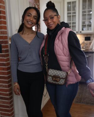 Christina Marie Karis Instagram - February ‘23❤️🎬
.
I filmed a Christmas movie (always wanted to do that) directed by a Black woman, worked with old friends, made new family, and laughed more than I thought possible between takes.
Blessed is an understatement. 
God smiles on me☺️ Grateful❤️🙏🏽
•
#actress #storyteller #christmasmovie