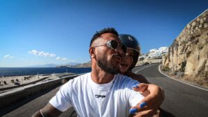 Christophe Dicranian Instagram - Quand elle me dit « regarde devant toi »😭
#nostalgique❤️
.
.
.
.
#gopro #gopower_community #picoftheday #gopromafia #goprooftheday  #GoProFamily #gopro_ilike #lifestyle #instagood #goprovib #aroundtheworldpics #funny #amazing #shoot #happy #life #goodtimes #gopro_mondo #life #goodtimes #goprommunity #gopro8stories