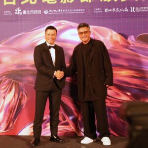 Christopher Lee Ming-Shun Instagram - 很荣幸担任第26届台北电影节颁奖人，祝贺所有得奖者！

Jewelry＆Watch ：@cartier
Suit：@yohjiyamamotoofficial  @taiwan.given
Style：@williamyuan_ 
Makeup：@backstage_curry @backstage__makeup
Hair：@easonwu_stylist @fuism_hair
Photographer：@goodyears34 @wwwuccchi

My team：@catwalktaiwan @catwalk.actors @catwalkasia

@taipeiff
#台北電影節
#Cartier #yohjiyamamoto