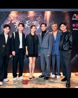 Christopher Lee Ming-Shun Instagram - “#谁杀了她 #killserasera ” 开播了！✌🏻😊
#谁杀了她记者会 @kunhua_c 
@mewatch.mediacorp @kktv_tw 
@augustpictures @catwalk.actors @catwalkasia 
演员表：
@jessicahsuan_official @james19782222 演@xubin_ @damienteo_ @chantalleng @kikilzt is #李铭顺 
#christopherlimingshun