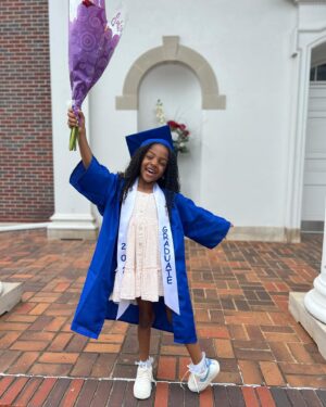 Christopher Massey Instagram - my baby bella is growing up so fast 🥹🥹 she graduated pre K 🥰❤️🥰😍