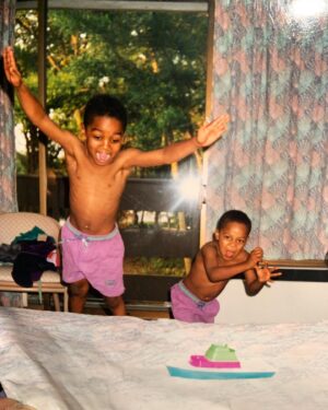 Christopher Massey Instagram - happy birthday to my little brother that always got my back!!! 🙌🏾💪🏾 love u for life 🙌🏾 @kylemassey