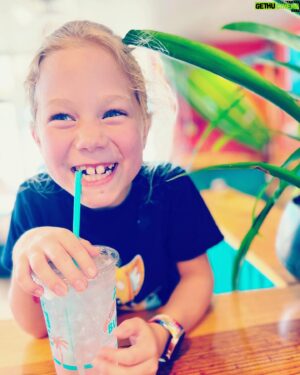 Christopher Sabat Instagram - Yesterday was a great day until an 8-FOOT LOG FELL OFF A WALL at @bahamabucks and landed on my daughters foot! ❗️Pro Tip ❗️ Mayyyybe don’t mount logs to sheet rock…with wood screws and liquid nails! (I’ll be calling you Monday to have our ER bill taken care of, Bucks.)