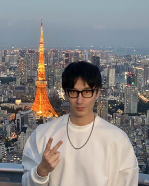 Chuando Tan Instagram - Tokyo skyline at 5pm 🤍
Have a wonderful week y’all 🤍