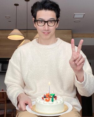 Chuando Tan Instagram - 57 :)
Thankful for another year of being alive on this amazing Mother Earth 🙏🏻
Cherish every moment .