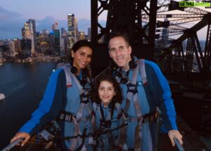 Chuck Comeau  Instagram - Peace out, Australia! ✌️ 

Thank you for the most amazing and memorable trip! So glad I was able to bring my family here. We had so much fun.
🤘❤️🙏🇦🇺

Thank you @bridgeclimb for having us and to our guide Jake for being so nice. Such a cool experience. It was my third time and it keeps getting more magical every time. 🤩🤩🤩

Back home now and already can’t wait to come back and visit your amazing country again. 🇦🇺🇦🇺🇦🇺