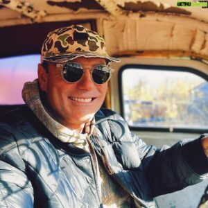 Chuck Hughes Instagram - Epic Duck Hunt in Michif Country! Big Thanx to LaBitte, Earl,Ivan and Yvon. 

Comme on dit en Michif…
“Marci!”..