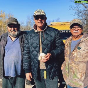 Chuck Hughes Instagram - Epic Duck Hunt in Michif Country! Big Thanx to LaBitte, Earl,Ivan and Yvon. 

Comme on dit en Michif…
“Marci!”..