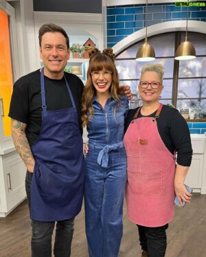 Chuck Hughes Instagram - Peace out TO! Big thanx @thegoodstuffctv @twinkworth @mary_berg3 @rmhccanada