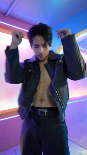 Chun-Hao Hu Instagram - Like that🫦🫦 

#Tsz #likethat #dance #dancechoreography

Hairstyle @weiweixu528 
Space @faser.official