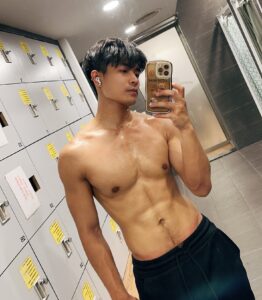 Actor Chun-Hao Hu HD Instagram Photos and Wallpapers June 2024