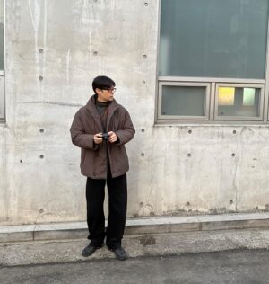 Chun Jung-myung Instagram - 사진도 깐깐하게 찍는다 나는야 #천코난🥸
