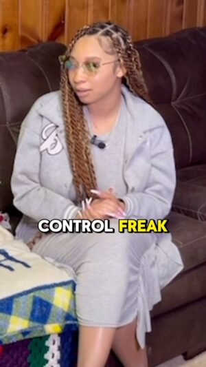Cierra Smith Instagram - My favorite thing to say is to control what you can, and don’t worry about what you can’t. @highlyyfavoredactress touches on how she learned to just control what she can, and since then she has been living life on her terms happy! 

follow @notetoselfjournaling for more