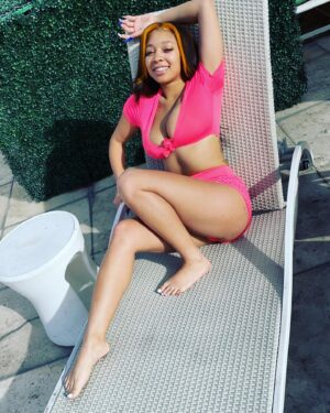 Cierra Smith Instagram - You gotta keep up if I’m being honest, it ain’t about love 💕