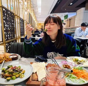 Cincin Jao Instagram - 烤鴨烤鴨好呀好呀！
這週 草食動物🦚