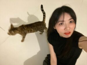 Cincin Jao Instagram - 感謝救火隊，順利拍好了😺
還有棚貓陪我聊天，喵喵喵的對話一下午🐆
@wonkyboy_1997