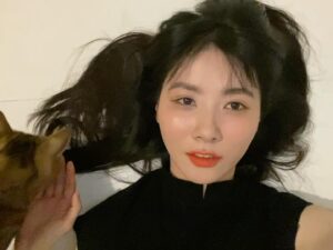 Cincin Jao Instagram - 感謝救火隊，順利拍好了😺
還有棚貓陪我聊天，喵喵喵的對話一下午🐆
@wonkyboy_1997