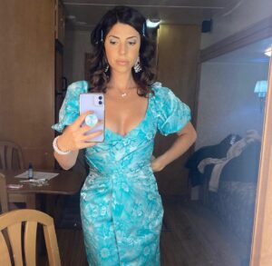 Cindy Sampson Instagram - Trailer snaps from last weeks episode of Spencer Sisters…season finale tonight on CTV!
Thanks so much for having me out to play @eone_tv ❤️ you all so much!