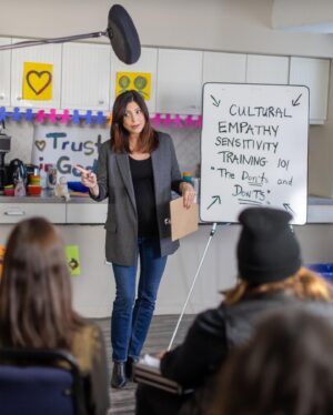 Cindy Sampson Instagram - Tokens Season 2 has dropped on Apple TV & ITunes 🤩🤩 @tokensoncall 
So funny, so heartfelt, SO IMPORTANT! Huge congrats to two powerhouse producer/writers @trxsta & @worldwidewinnie (also creator/director)
@conniewang_ is SUPERB 🌟
Can’t say enough great things…just go watch it!!