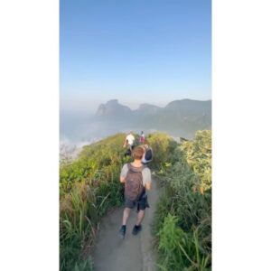 Cirillo Luna Instagram - Wow!!
.
.
Informações pra fazer a trilha com o guia, que super indico 👉 @gabriel.outdoor