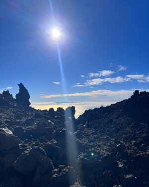 Clara Doxal Instagram - Dump canarien! 🇮🇨 Puerto de la Cruz/Orotava/teide/zazie salamandre/ Clara passion parapente