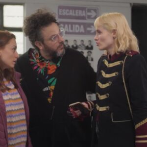 Clara Kovacic Instagram - Querían una comedia?!🎬🎬🎬
Aquí la tienen! @remoras.la.serie serie de @diego.alfredo.garcia @cooperativa.mental acaba de estrenarse en @somoscontar 🎬🎬🎬🎬
Disponible para tod@s así que vayan YA a chusmear 

Tuve el placer de trabajar con gente hermosa delante y detrás de cámara 

@natidalena @lapadul @ramirocuai55 @agustinrittano altos compas 🙏🏻🎬

Una gran parodia al cine
Me divertí mucho dándole vida a Melu Fuentes 💅🏻💃🏼

Aguante el #cine #cineargentino #seriesargentinas 

🎬🎬🎬🎬