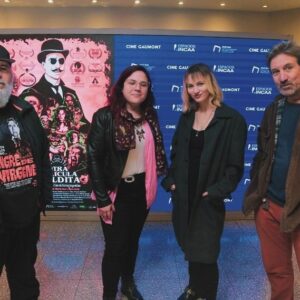 Clara Kovacic Instagram - @otrapeliculamaldita estreno en @cine.gaumont 

🎬❤️🥹

Un honor ser parte de este viaje sobre el fanatismo del cine, los comienzos del mismo en nuestro país y hacia donde vamos 🚀🎬❤️

Aguante el #cine #cineargentino #cinedegenero 

Ph del groso @sergioinstanto 

.
.
.
.
.
.
.
.
#pic #picoftheday #photooftheday #photography #love #instagood #instalike #instadaily #instamood #aesthetic #film #actriz #actress