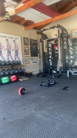Clark Bartram Instagram - It’s one of those Sundays where I’m feeling like a Monster. Well that’s kinda every day